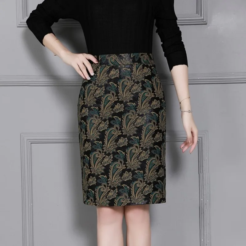 Новые Дизайнерские офисные женские юбки средней длины из натуральной кожи с цветочным принтом, высокая талия, Сексуальная Прямая кожаная юбка, модная одежда