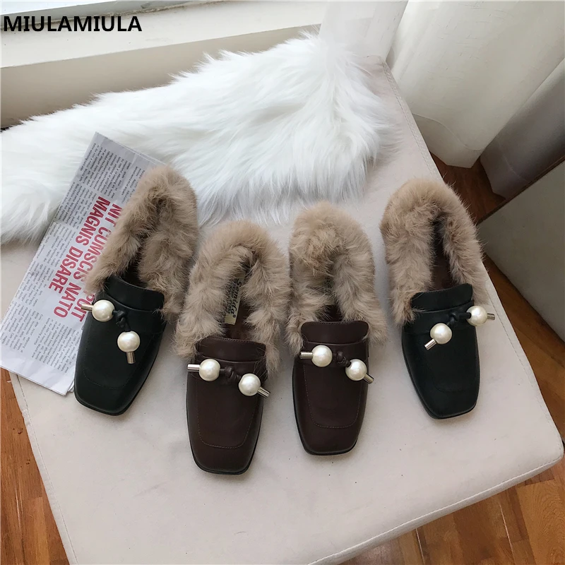 MIULAMIULA/фирменные дизайнерские туфли; коллекция года; Сезон Зима; Роскошная обувь из натуральной кожи с жемчугом; мягкая теплая меховая обувь на плоской подошве; женские повседневные Лоферы без застежки