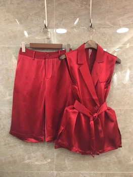 

2020 Spring and Summer New Women's Lapel Lace-up Waist Hugging Sleeveless Top Shorts Solid Color Suit 619