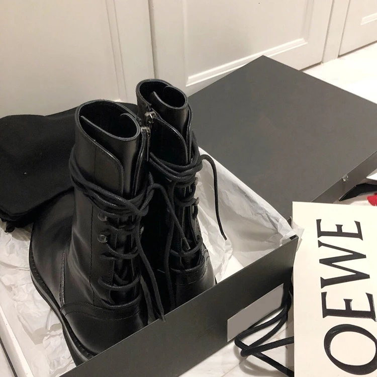 Thick Heels Martin Boots Woman Back Lace-up Motorcycle Botines Round Toe Black Knight Botas Mid-calf Solid Leather Ladies Shoes
