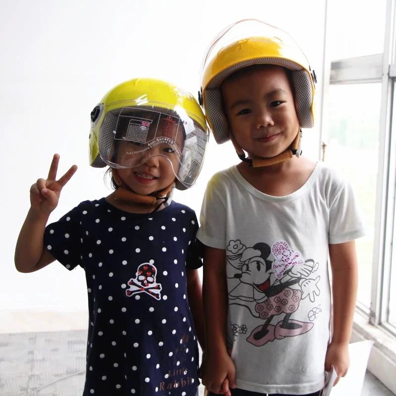Kids Motorcycle Helmet Cute Open Face Scooter Helmet for Children Flip Up Visor Capacete Half Face Enfant Electric Bike Cascos