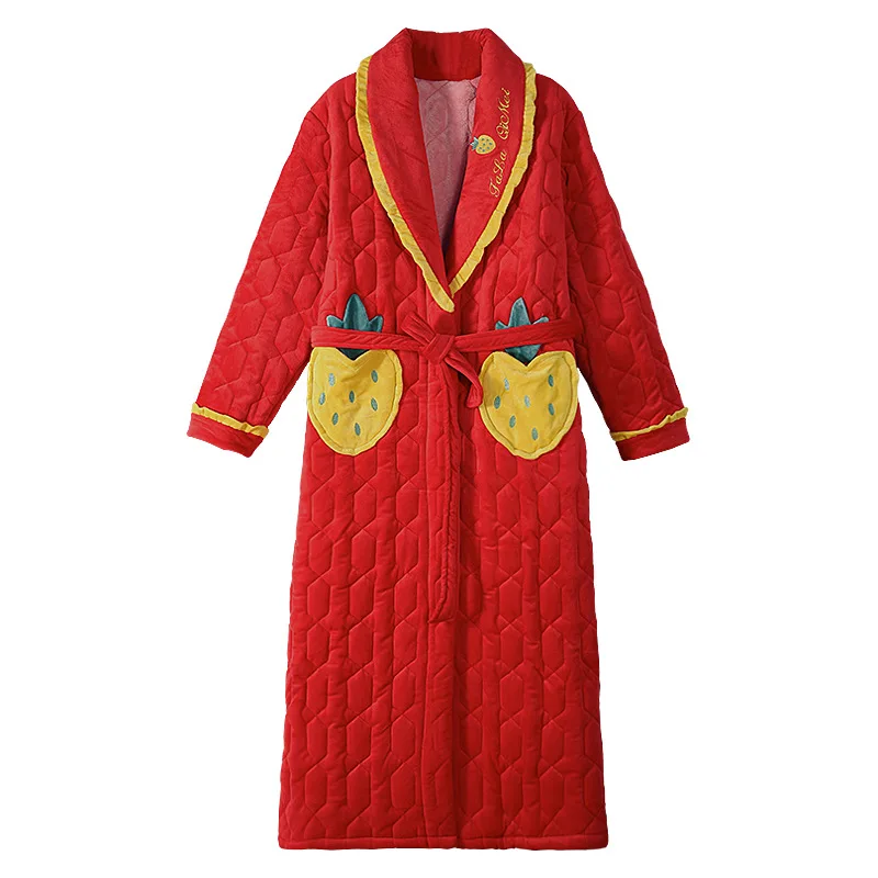 2019 New Young Men Women Winter Bathrobe Thick Warm Plus Velvet Cotton Robe Letters Strawberry Embroidery Home Dressing Gown 2019 New Young Men Women Winter Bathrobe Thick Warm Plus Velvet Cotton Robe Letters Strawberry Embroidery Home Dressing Gown