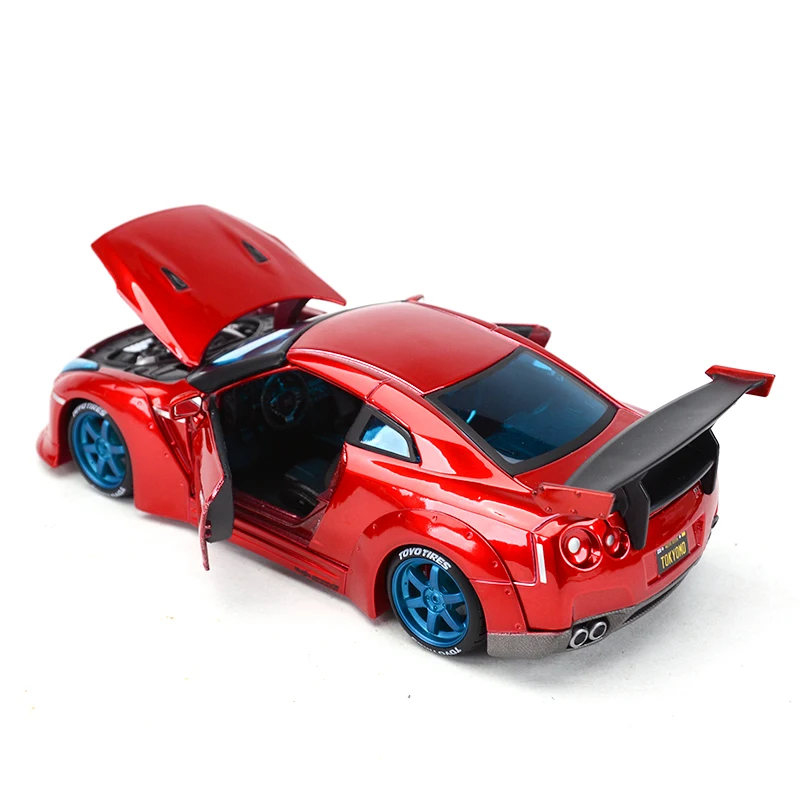 Maisto 1:24 Nissan 2009 GT-R красная спортивная машина статическая литая модель сплава Модель автомобиля