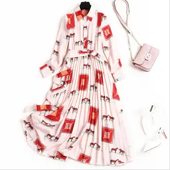 

Spring 2020 for European and American women's wear Three-quarter sleeve lapel The horse printing lace-up Fashion pleated dress