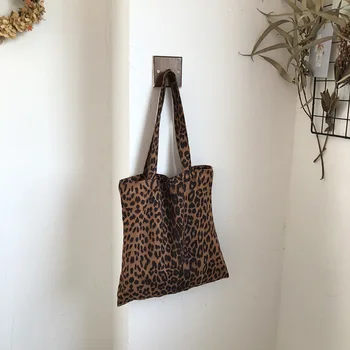 

Autumn and Winter Handbag Korea edition simple fashion leopard-print female bag leisure retro shoulder bag