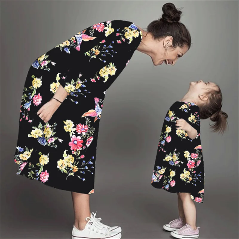 

2020 Brand New Girls Dress Mother & Daughter Clothes autumn and winter long-sleeved Parent-Child Beach Parent-Child Dresses