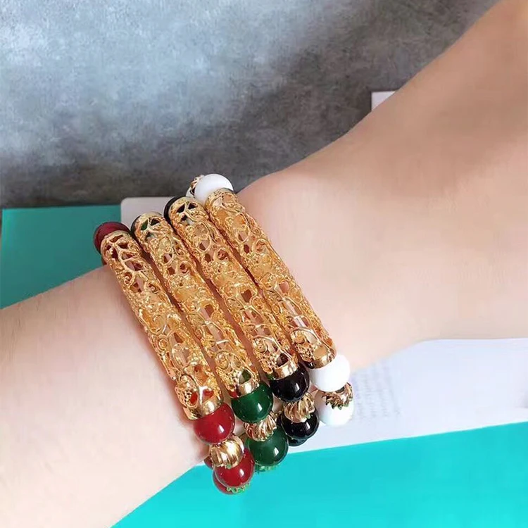 3672506292_1360495613