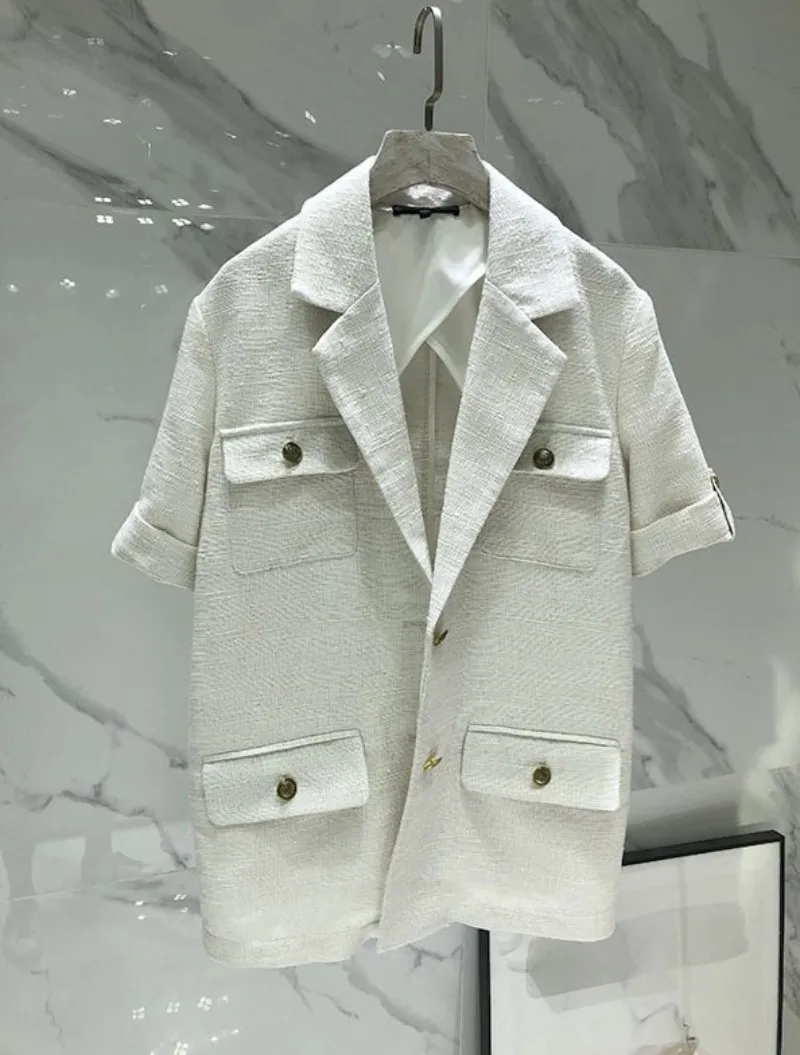 conew_11235163692_12825571_conew1