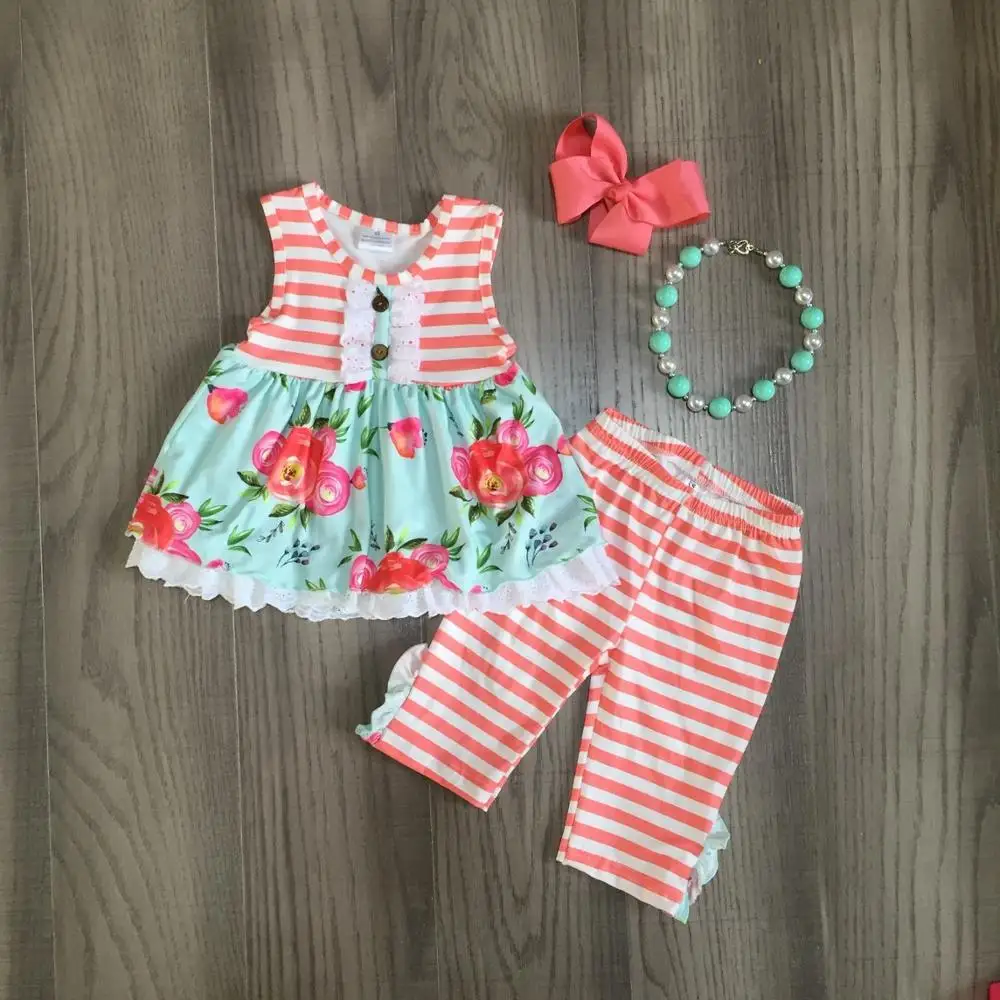 Сезон весна-лето капри в полоску кораллового цвета с цветочным принтом и мятным