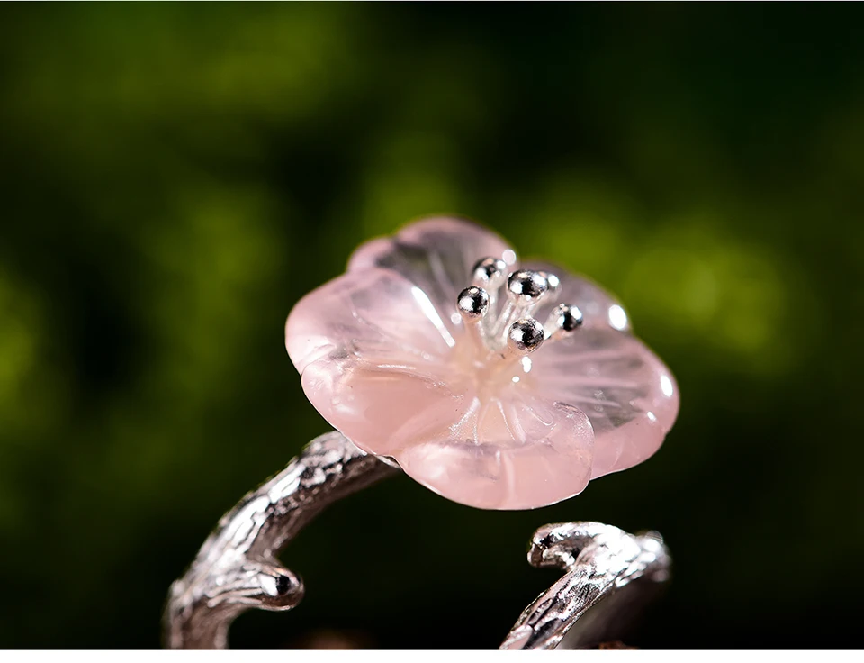 Crystal Bloom Ring Pink with silver close up