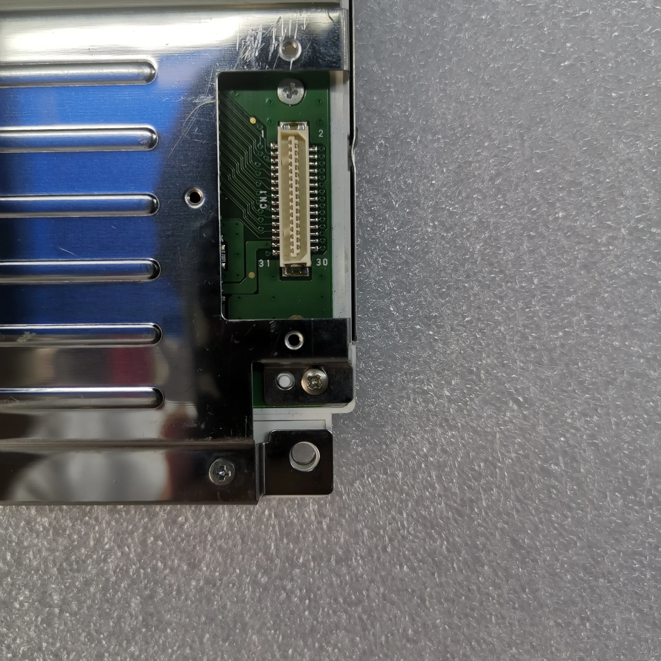 LCD ȭ, LQ104V1DG61