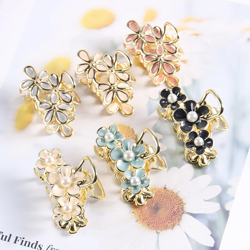 

Fashion large Camellia Flower Hair Claws Hair Jewelry Rhinestone Crabs Clips Hairpins Hair Accessories For Women Girls Headwear