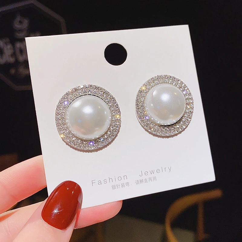 Ear Clip Earrings Fashion Big Clip on Earrings For Women Bijoux Exquisite Pearl Crystal Non Pierced Ear Clips Statement Earrings Jewelry Gifts