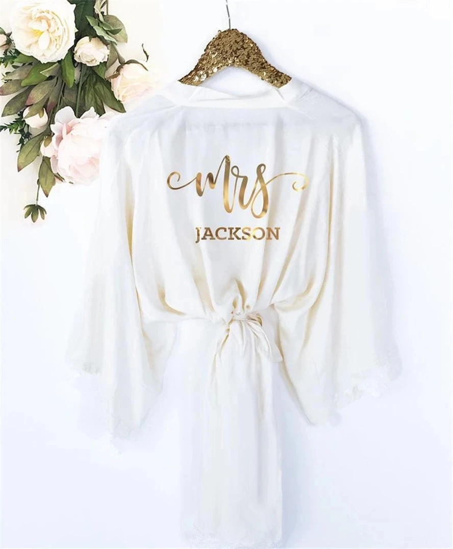 

Personalized Bride Robe Custom Mrs Robe Wedding Bridal Party Gifts Bridal Shower Bride Bridesmaid Team Robe