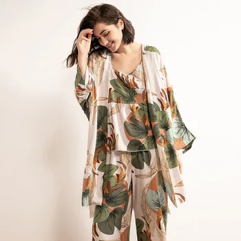 

SPRING & FALL New Ladies Pajamas Set Cartoon Banana Leaves Printed Women Comfort Loose Homewear Large Size Femme Sleepwaear