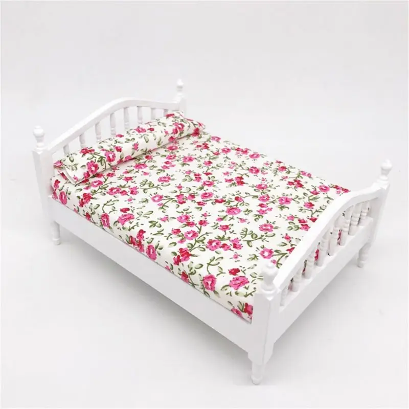  Dollhouse Accessories Wooden Double Queen Bed Flower Pattern Mini Furniture For 1/12 Scale Doll 72X