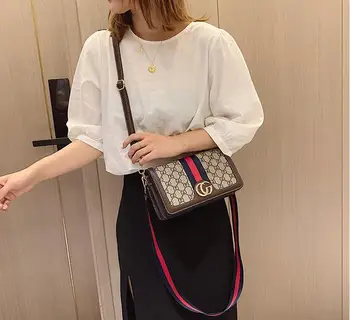 

2019 New vintage old flower bag European and American fashion single-shoulder oblique span bagAAA03