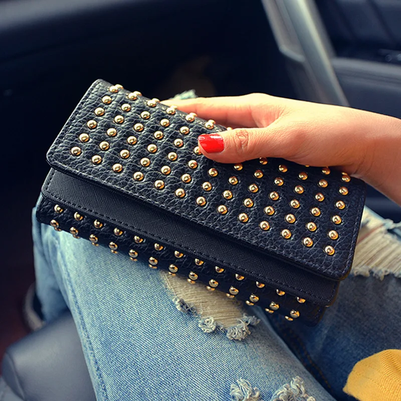 

Fashion Rivet Style Women Purses High Quality Leather Womens Wallets and Purses Casual Card Holder Money Bag Carteira Feminina