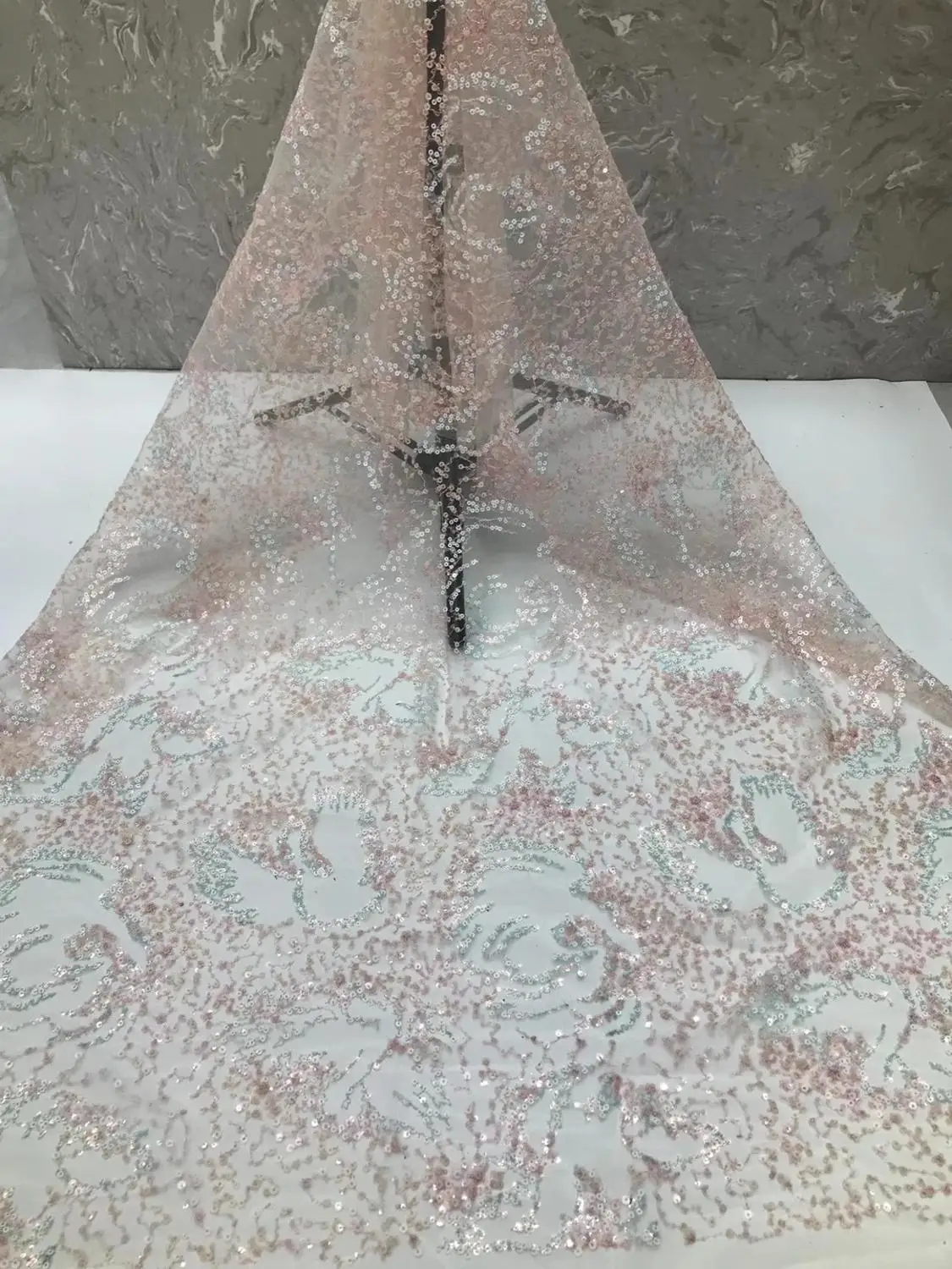 

Embroidered tulle sequin lace fabric 5 yards 2020 new French luxury lace fabric hx-3910