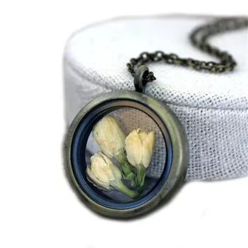 

12pcs/lot Dried Jasmine Locket necklace Terrarium Locket Dried Flowers Jewelry