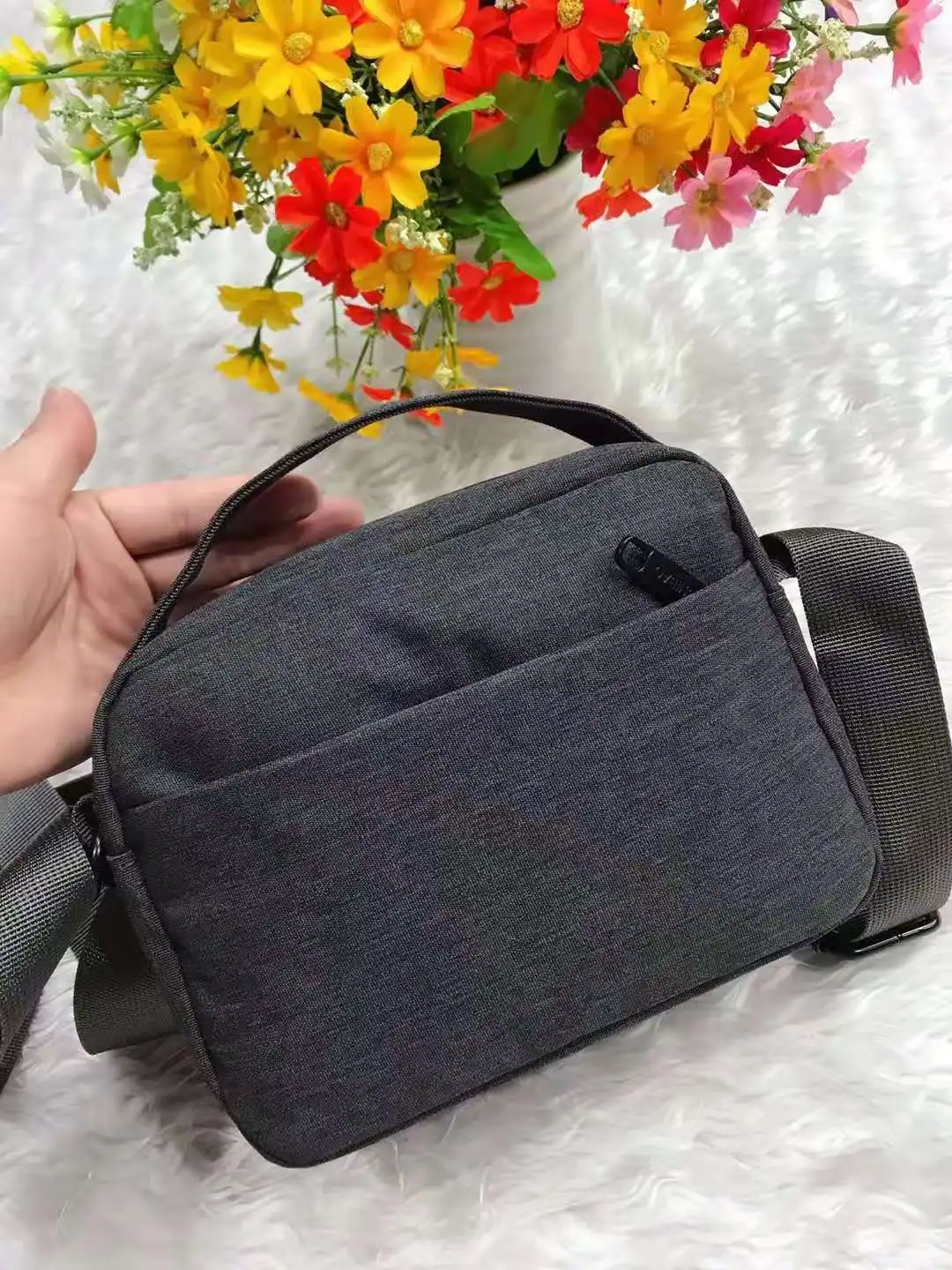 

CHIBAO New Style Men Casual Travel Oblique Backpack Going to Work Shopping Business One-Shoulder Handbag