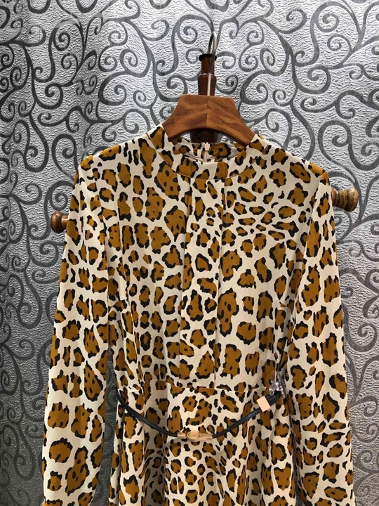 Autumn and winter new women's round neck back zipper decorative print buckle waist long sleeve dress 1211