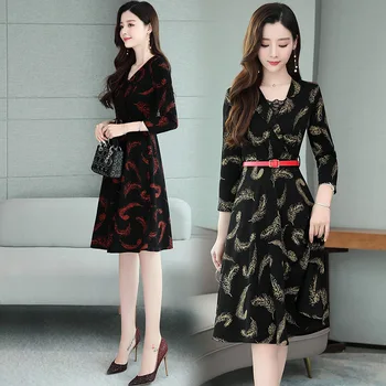 

2020 Autumn women's sexy lace stitching V-neck long print dress slim slimming temperament A- line dress