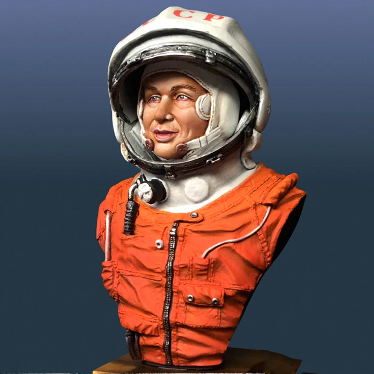 

1/9 Scale Unpainted Resin bust Space adventurer GK figure