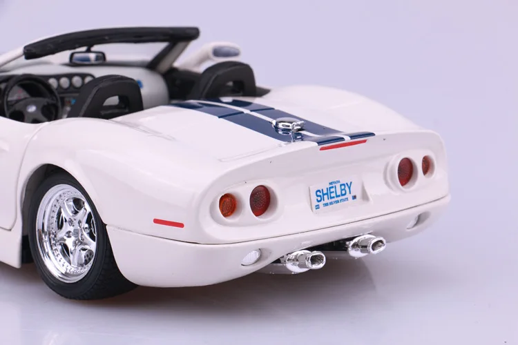 Maisto 1: 18 модель автомобиля из сплава Модель автомобиля Ford Shelby трансформер модель спортивного автомобиля коллекция подарок