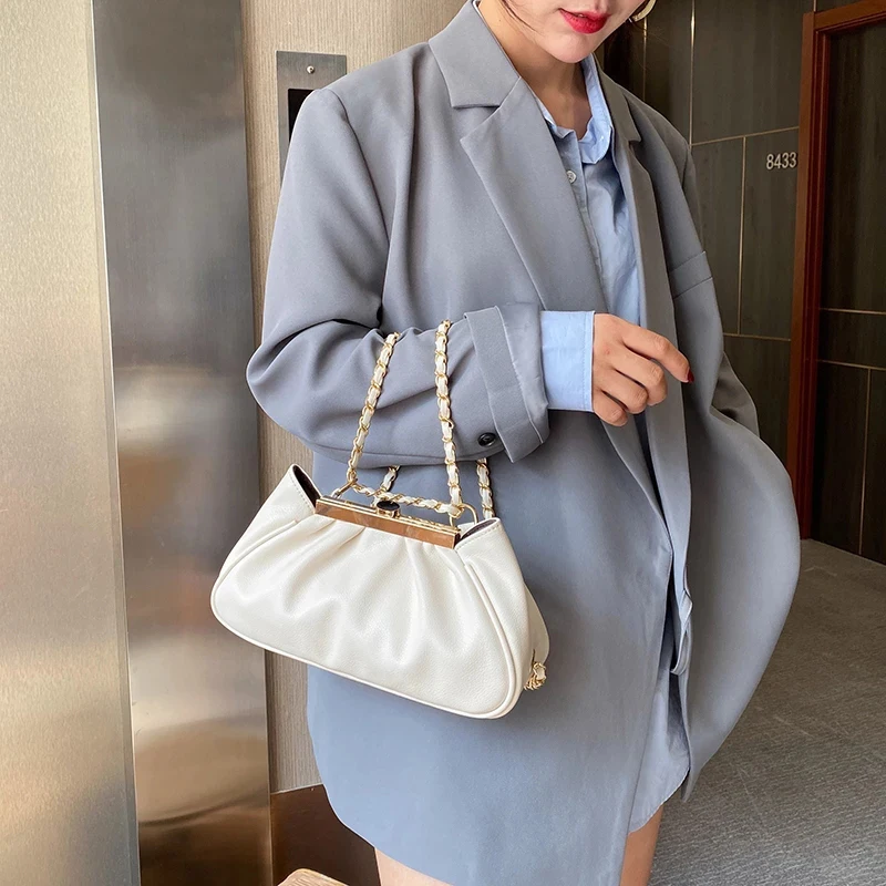 

Designer Pu Leather Dumpling Bags for Women 2020 Chains Dumpling Clip Purse Bag Casual Chain Crossbody Bags Lady Handbags Purse
