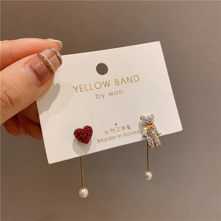 Оригинальные Асимметричные милые гипоаллергенные модные серьги гвоздики