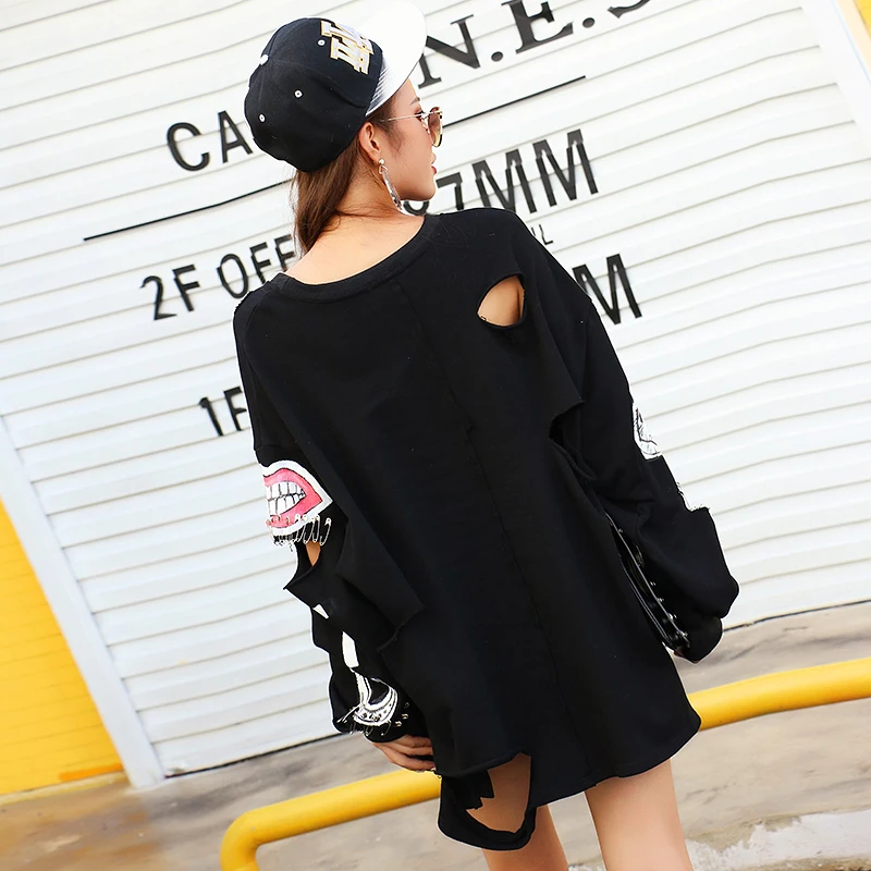 Women Autumn New Fashion 2020 Black Cartoon Mouth Printing Hole Sweatshirts Plus Size O neck Long Sleeve Street Pullover | Женская