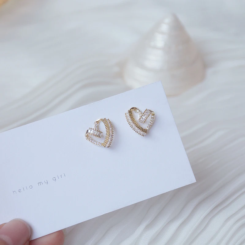 트렌디 디자인 트위스트 하트 CZ 여성용 귀걸이, Row Bling Shine Zirconia 14K 도금 골드 스터드 귀걸이 쥬얼리 펜던트