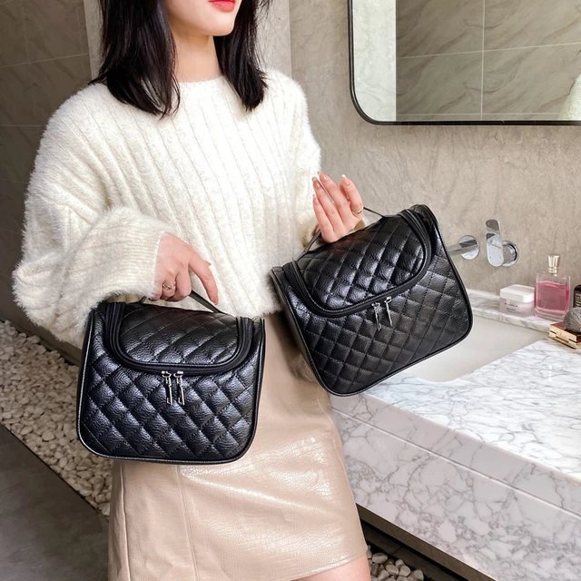 Woman Bags 2021 Fashion Plaid Handbags Trendy Cosmetic Bag Girls MakeUp Box Beauty Storage Large Pouch Designer Black Wash Bag 6