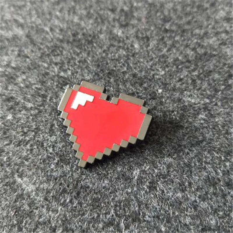Undertale Cosplay Prince's Determination Heart Shape Necklace Keychain Brooch Badge Game Accessories Metal Anime Character Props