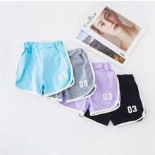 Лидер продаж; летние детские шорты; Детские тонкие спортивные свободные однотонные пляжные шорты для девочек; модные повседневные спортивные шорты для мальчиков 3-9 лет