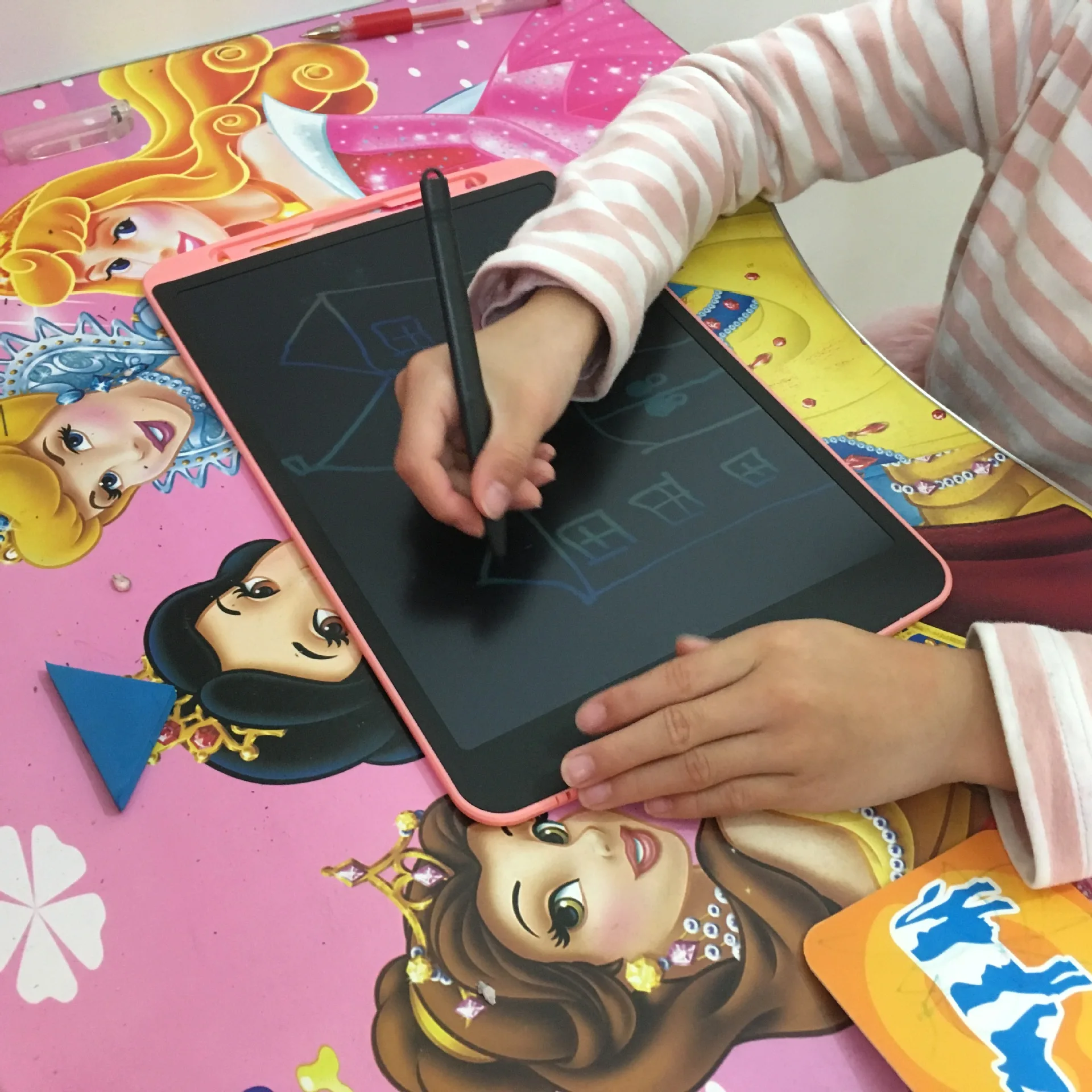 

10-Inch CHILDREN'S Drawing Board Graffiti Smart Handwriting Board LCD Liquid Crystal Writing Board Light Small Blackboard