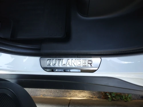 Для 2013- Mitsubishi Outlander III автомобиль нержавеющая порогов предохранительная пластина протектор отделка автомобиля Средства для укладки волос