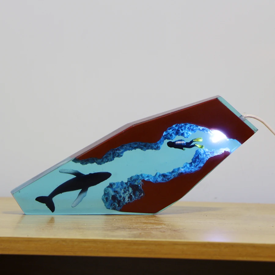 Diver And Humpback Epoxy Resin LED Night Light Whales Deep Sea Shimmer Usb Desktop Lamp Home Decoration | Освещение