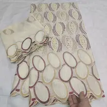 Белая Африканская Хлопковая кружевная ткань высокого качества камни швейцарская вуаль кружева Хлопок Кружева нигерийская сухая кружевная ткань для свадьбы 5+ 2 ярдов