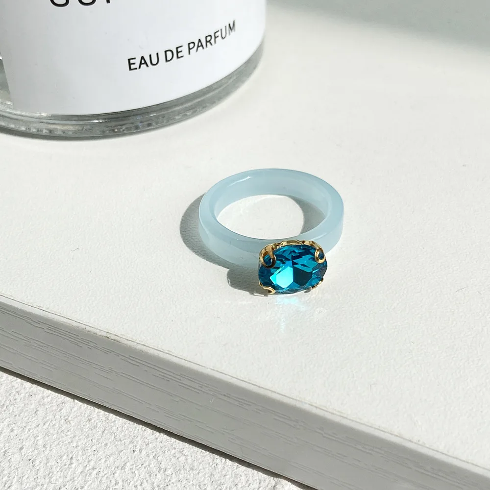 Acrylic Gemstone Ring For Women Shiny Geometric Transparent Ring_voghion.com