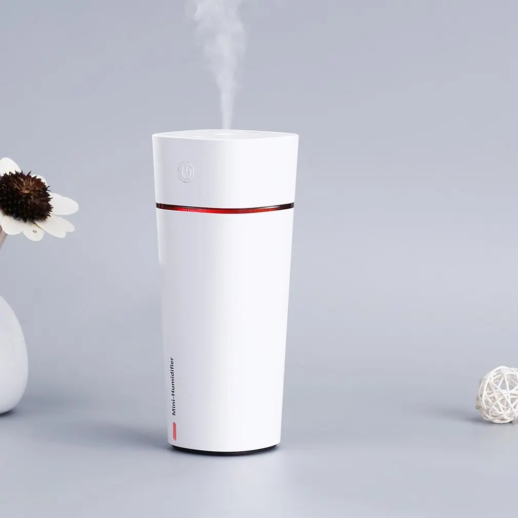 

USB mini three-in-one humidifier car air purifier humidifier Automatic power cutoff Prevent dry and chapped skin