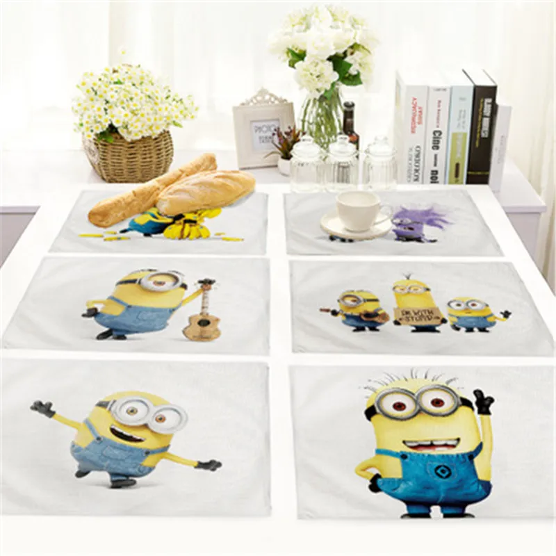 

Nordic Home Cotton and Linen Fabric Art Hot - Selling Cartoon Minions Nanny Dad Heat Insulation Western Mat 32 x42 cm