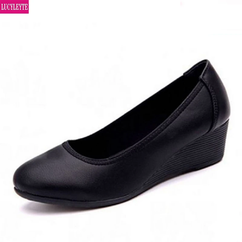 comfortable work shoes for women