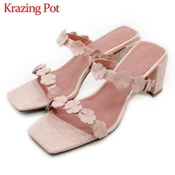 

Krazing pot full grain leather peep toe slip on mules flower decorations Korean street pretty girls summer new sandals women L33