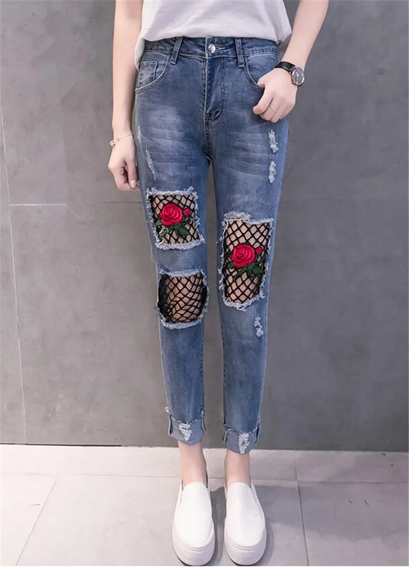 Россия леди лето прилив тонкий джинсы для женщин синие джинсы узкие брюки пуговицы носить отверстия лоскутное сетки кружево роза, вышивка