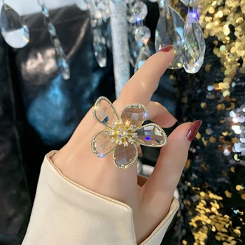 

New fashion jewelry opening high-grade copper inlaid crystal glass flower ring exaggerated luxury cocktail party ring for women
