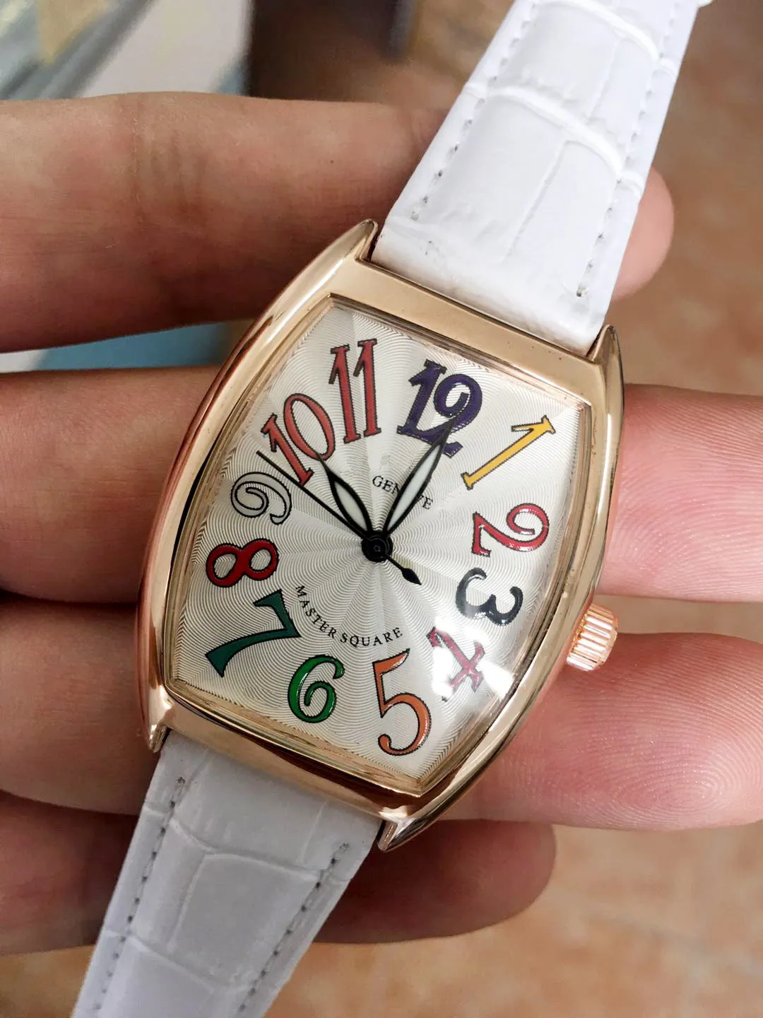 

Luxury Quartz Brand New Mens Women Watch Fashion Black White Leather Strap Dress Bracelet Rose Gold Lady Gents Watches