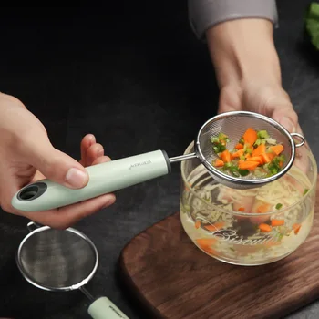 

K-STAR 304 Stainless Steel Colander Flour Sieve Oil Vegetables Residue Strainer With Plastic Handle Kitchen Tool Home Use 2020