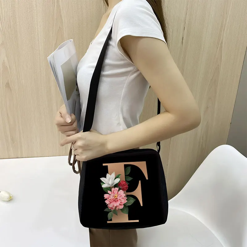 26 Flower Letter Shoulder Bag Simpl Designer Handbags Shoulder Canvas Shopping A-Z Alphabet Messenger Bag Party handbag
